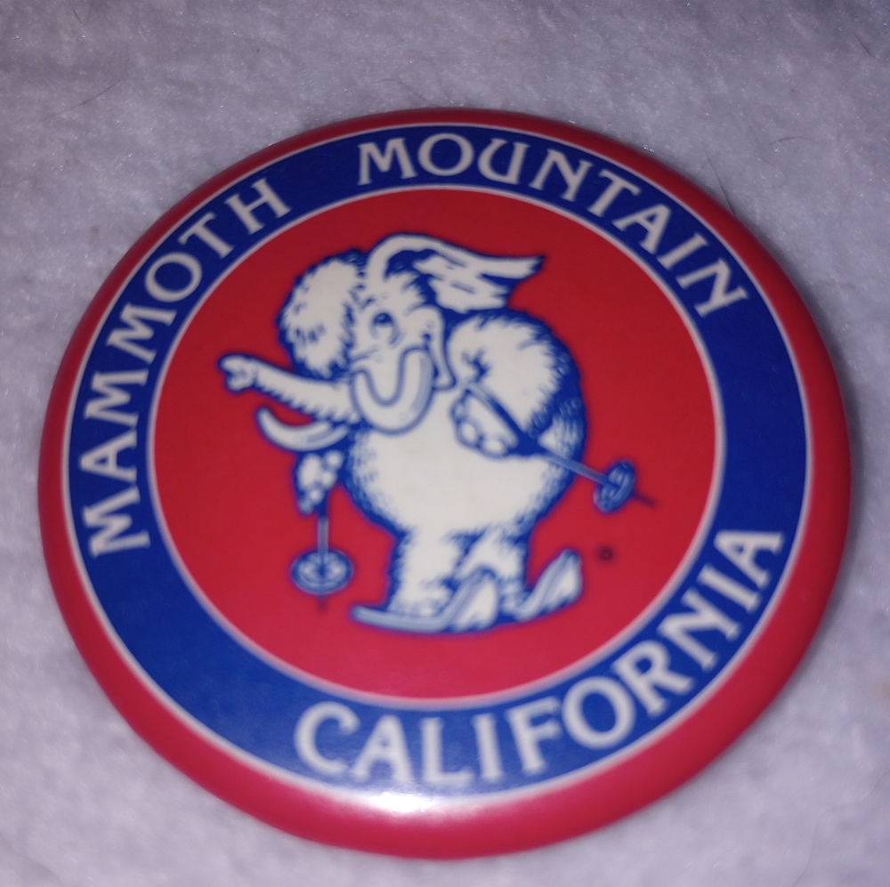 Vintage 80's Buckle Bil's Mammoth Lakes pinback, 1.5" In EUC